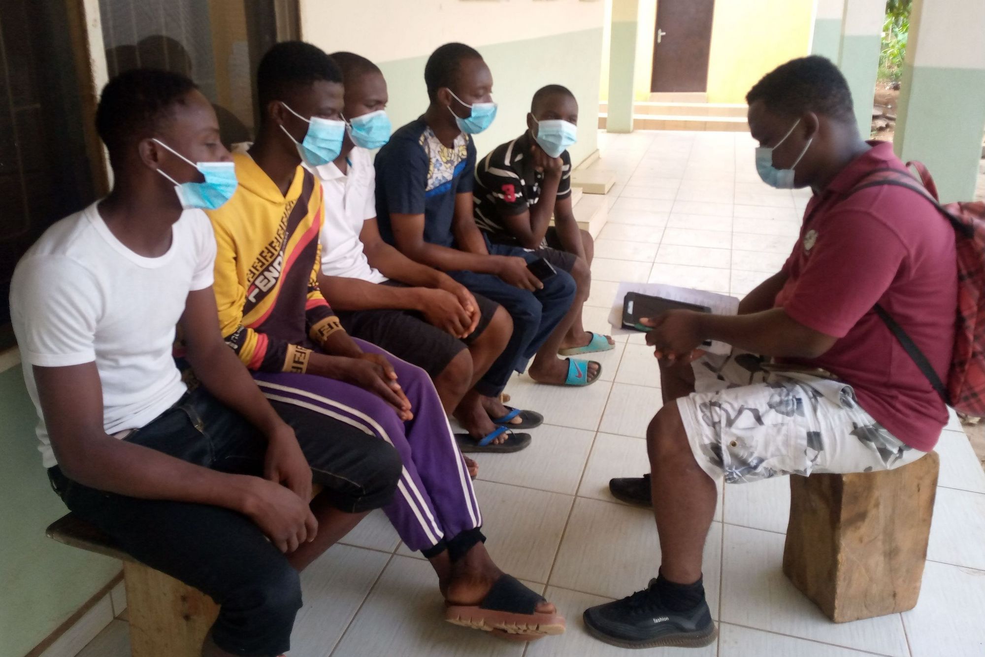 Group discussion with young males (Photo: D. Ayodele)